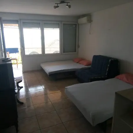 S Apartman